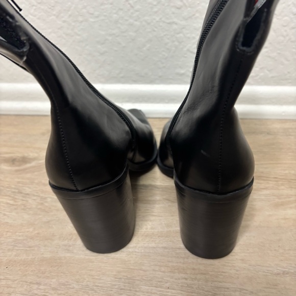 Steve Madden Silvee Black Leather Pointed Toe Block Heel Boots Size 9 - Picture 4 of 6
